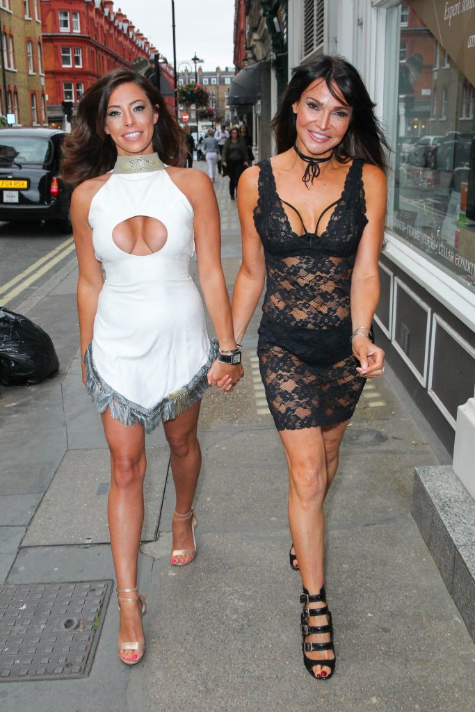 Lizzie Cundy & Pascal Craymer Sexy (8 Photos)