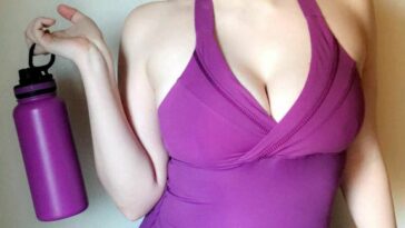 Maitland Ward Sexy (5 Photos + Gifs)