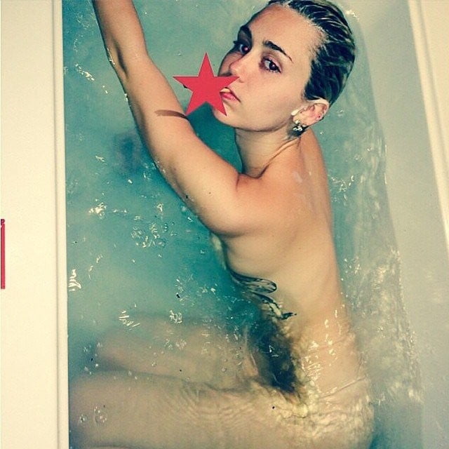 Miley Cyrus Leaks 3 Photos