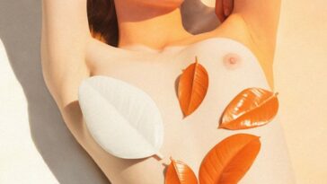 Ola Rudnicka Topless (1 Photo)