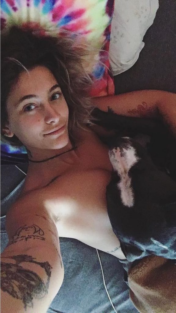 Paris Jackson Topless (1 Photo)