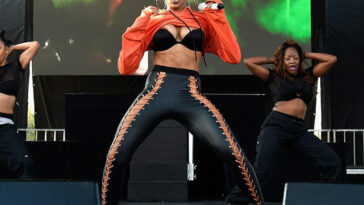 Tinashe Nip Slip (1 Photo)