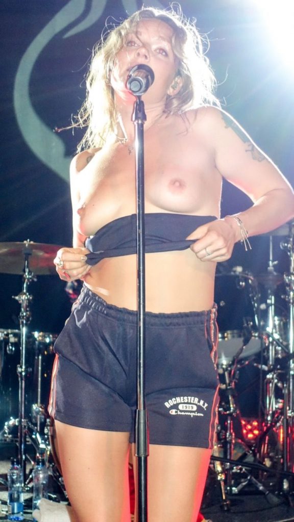 Tove Lo Topless (2 Photos + Video)