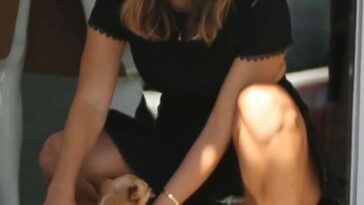 Katharine McPhee Upskirt (5 Photos)