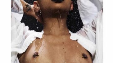 Slick Woods Topless & Sexy (10 Photos)