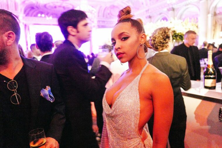 Tinashe Sexy (10 Photos)