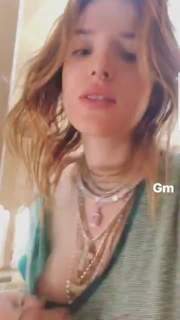 Bella Thorne Boob Slip (1 Pic + GIF)