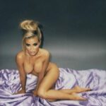 Carmen Electra Nude (3 Photos)