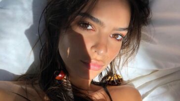 Emily Ratajkowski Nude (3 New Photos)