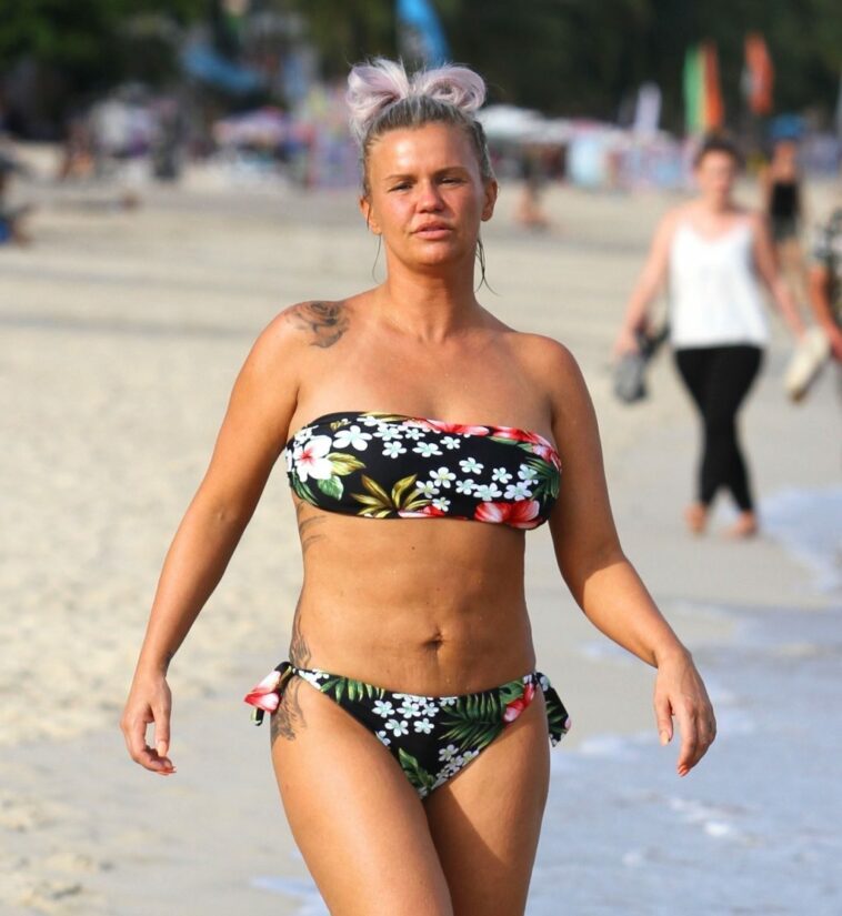 Kerry Katona Hot (28 Photos)