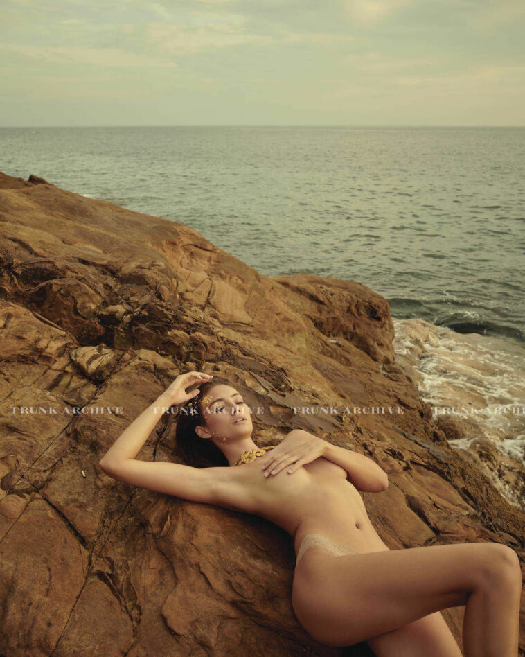 Lorena Rae Nude & Sexy (16 Photos)