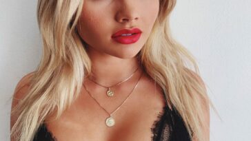 Natalie Alyn Lind Sexy (6 Photos)