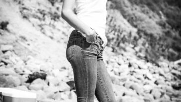 Jehane Paris Nude & Sexy (28 Photos)