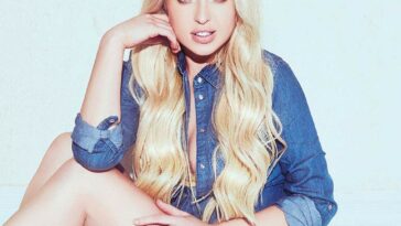 Jorgie Porter Sexy & Topless (3 Photos)