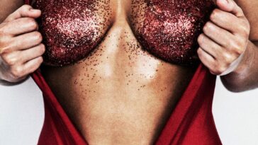 Olivia Norella Nude & Sexy (12 Photos)