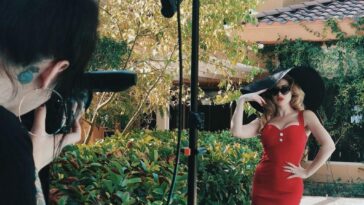 Renee Olstead Sexy (60 Photos)