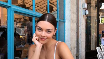 Scarlett Byrne Nude & Sexy (76 Photos + Videos)