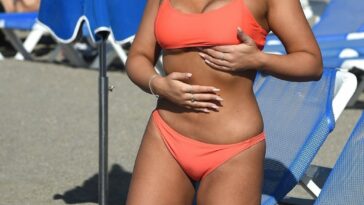 Sophie Kasaei Sexy (14 Photos)