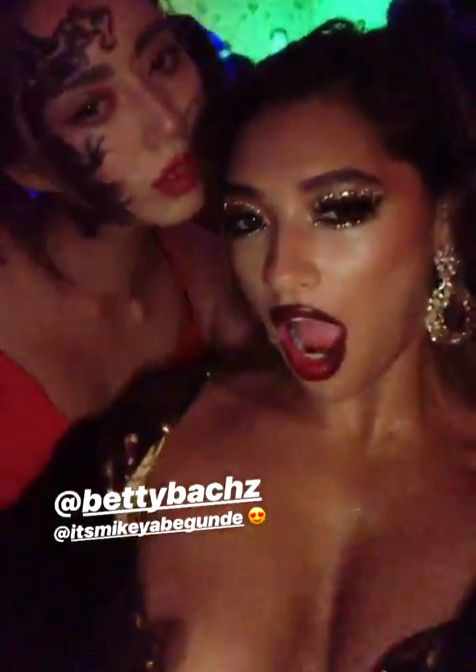 Vanessa White Nip Slip (1 Pic)