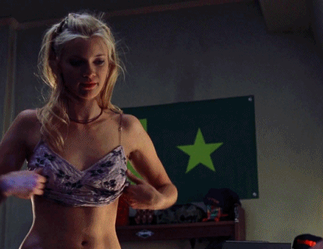 Amy Smart in Road Trip