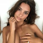 Emily Ratajkowski Sexy & Topless (15 Pics + GIFs)