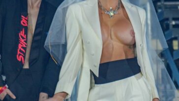 Gigi Gorgeous Topless (2 Photos)