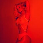 Iggy Azalea See Through & Sexy (4 Pics)