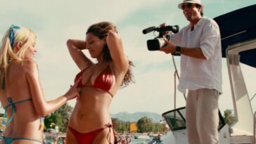 Kelly Brook, Riley Steele Nude – Piranha 3D (6 Pics + GIFs & Videos)