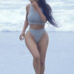 Kim Kardashian (19 Sexy Photos)