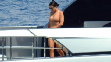 Kourtney Kardashian Sexy (9 Photos)