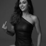 Lindsey Morgan See Through (2 Photos)