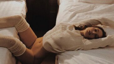 Emily Agnes Nude & Sexy (112 Photos + Video)