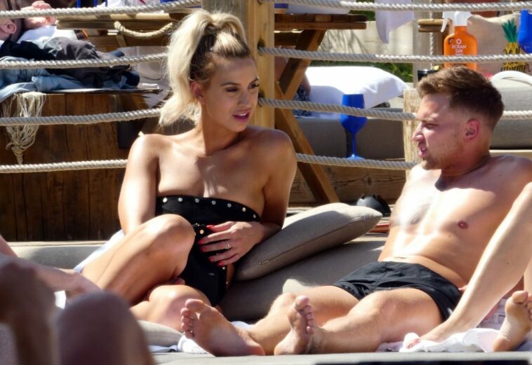 Ferne McCann Sexy & Topless (77 Photos)