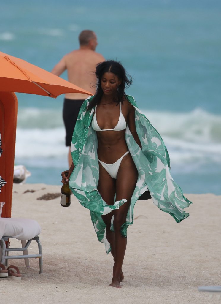 Jazzma Kendrick Sexy (12 Photos)