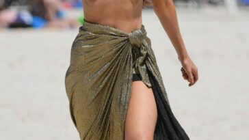 Jennifer Metcalfe Sexy (47 Photos)