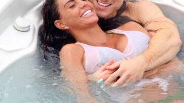 Katie Price Sexy (69 Photos)