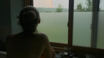 Lyndsy Fonseca Nude (2 Photos)