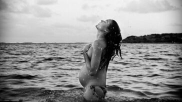 Odette Annable Topless (2 Pics)