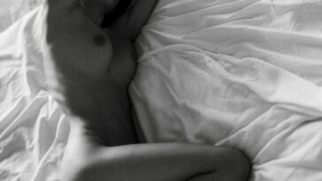 Rebecca Bagnol Nude (17 Photos)