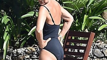 Sarah Jessica Parker Sexy (33 Photos)
