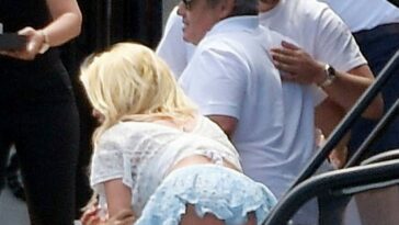 Victoria Silvstedt Upskirt (28 Photos)