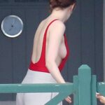 Emma Stone Sideboob (4 Photos)