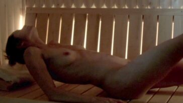 Sienna Guillory Naked 01