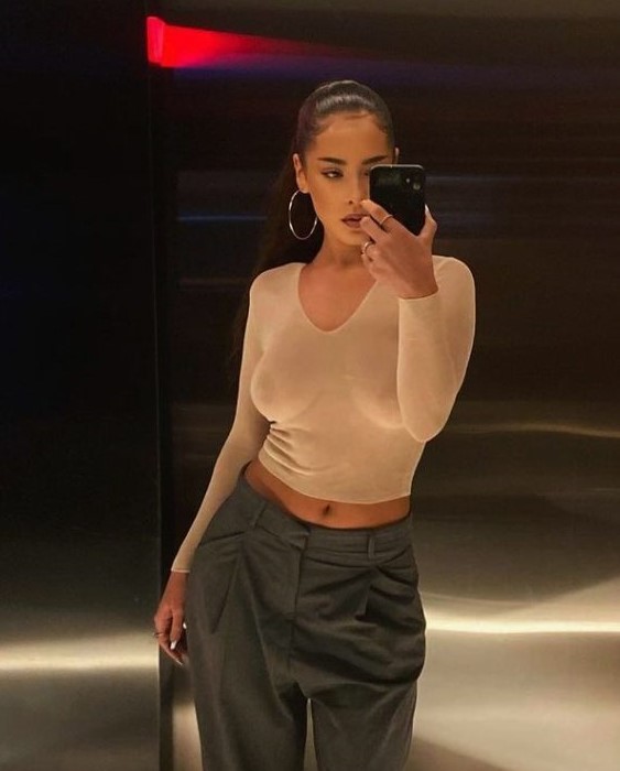 Maeta See Through 1 Photo