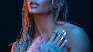 Paige Hathaway Nude & Sexy (122 Photos + GIFs & Videos)