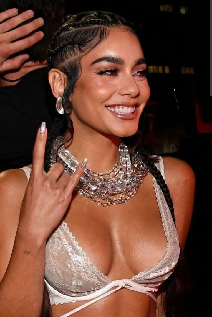 Vanessa Hudgens