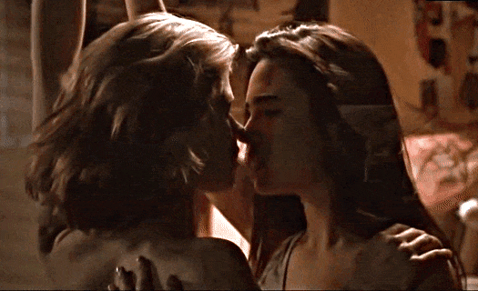 Kristy Swanson and Jennifer Connelly Lesbian Liplock from Higher Learning