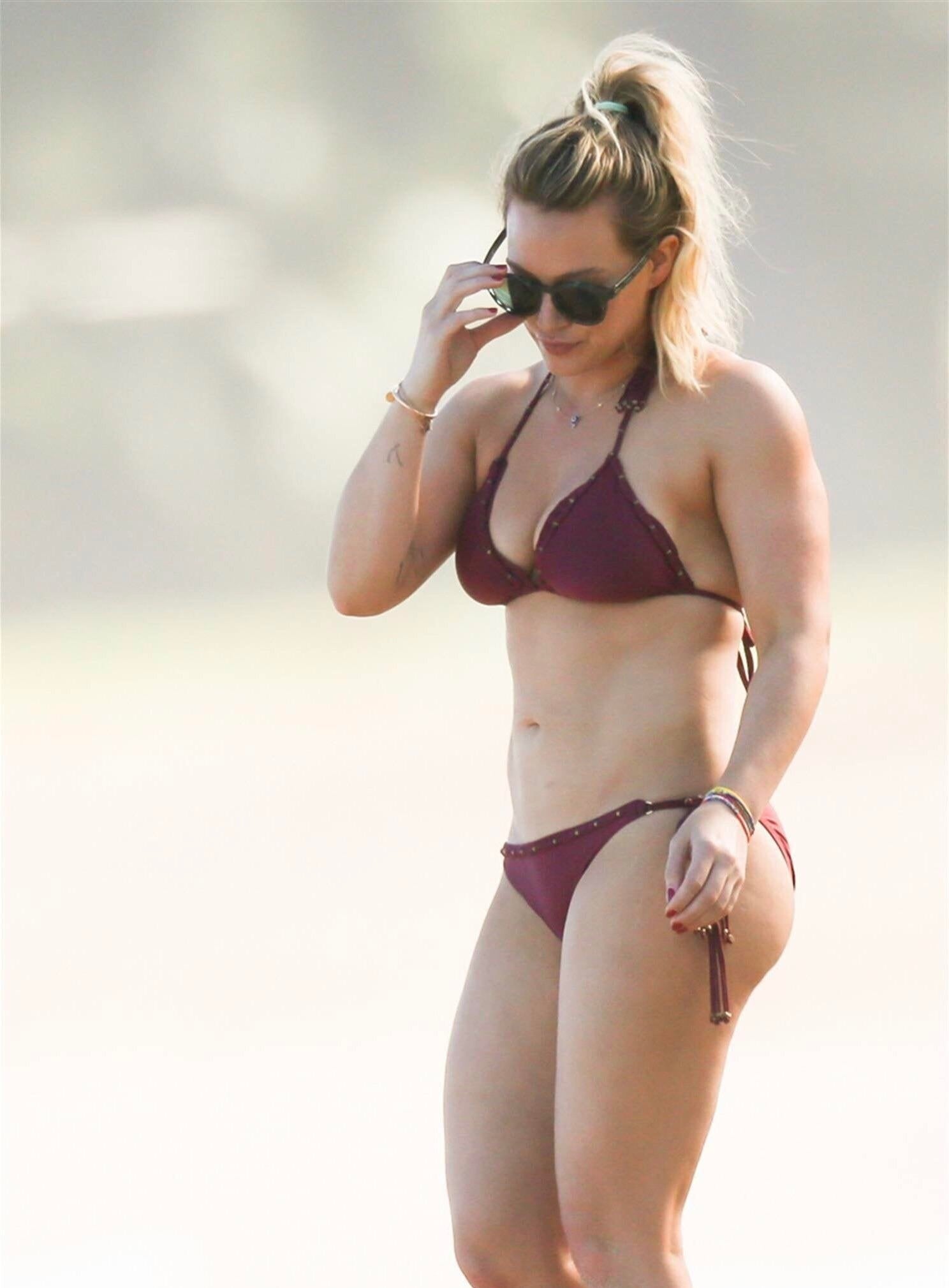 The glorious Hilary Duff in a beautiful bikini