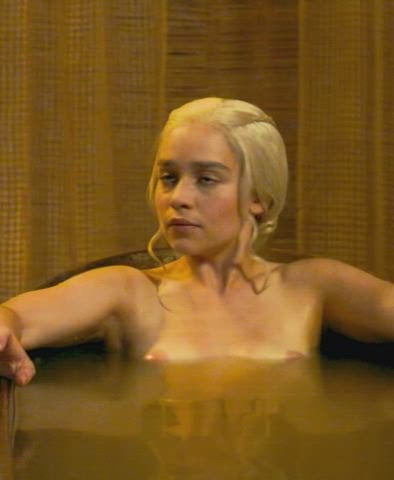 Emilia Clarke Game of Thrones