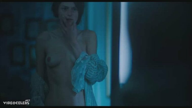 Emma Corrin - Lady Chatterley's Lover (2022)